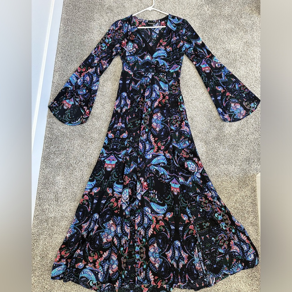 Express boho paisley print maxi dress with bell sleeves
